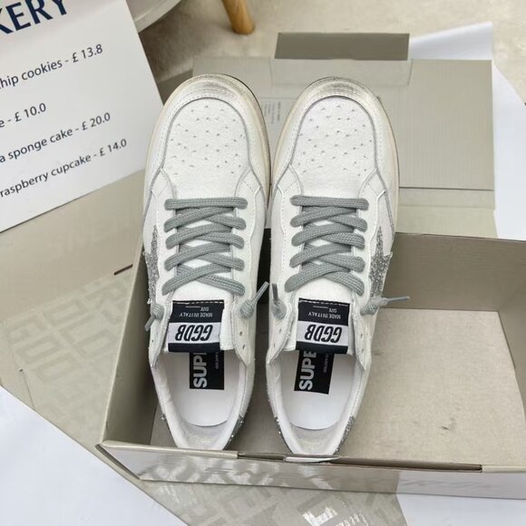 Golden Goose Women’s sneaker - Picture 2 of 9